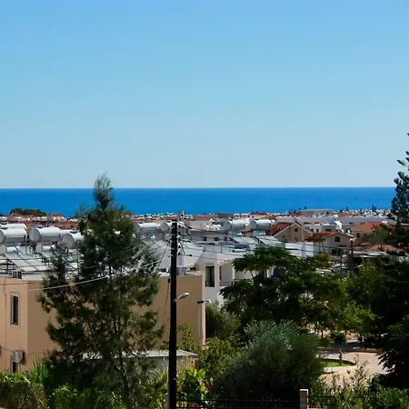 5a Queen Rita Court * Paralimni