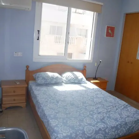 Apartment 5a Queen Rita Court